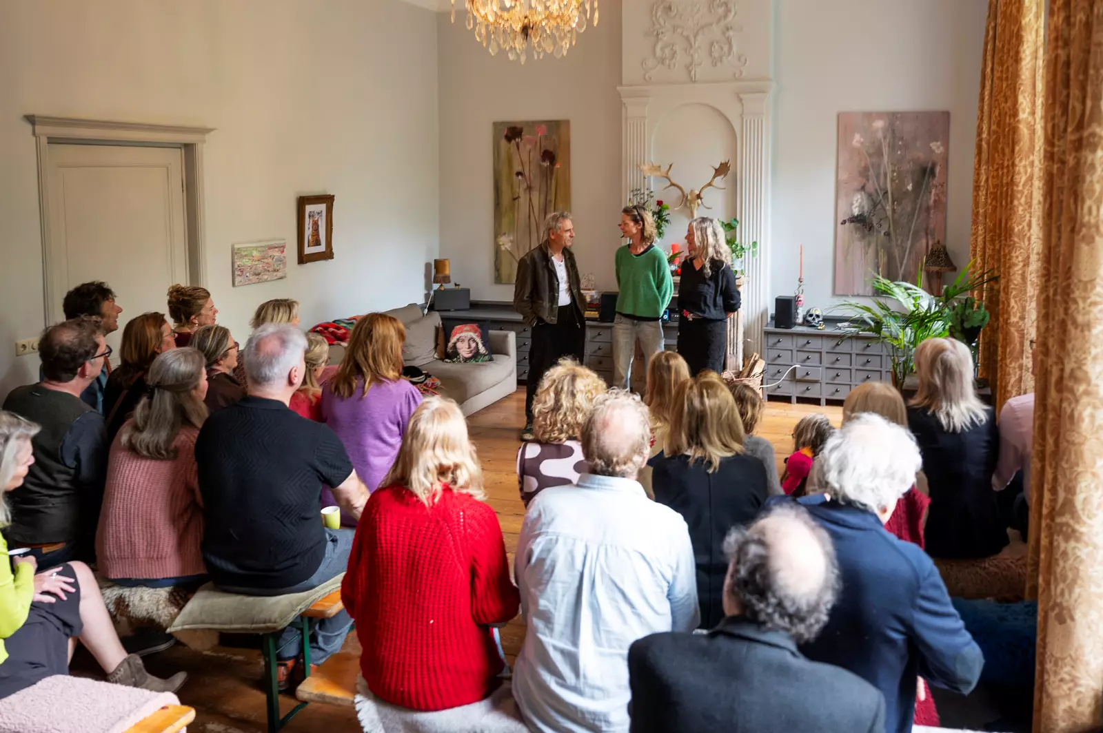 Huiskamervoorstelling april 2024