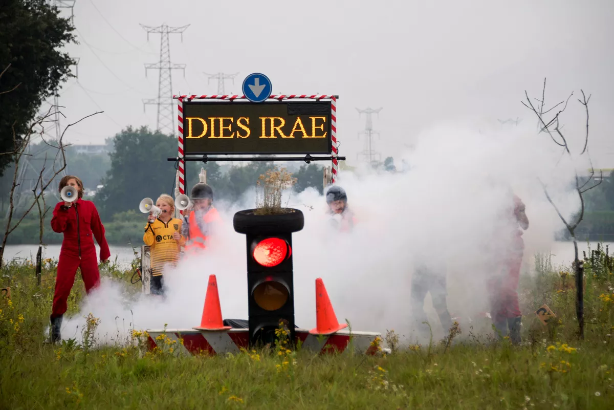 Artemis - Hallo Dampkring